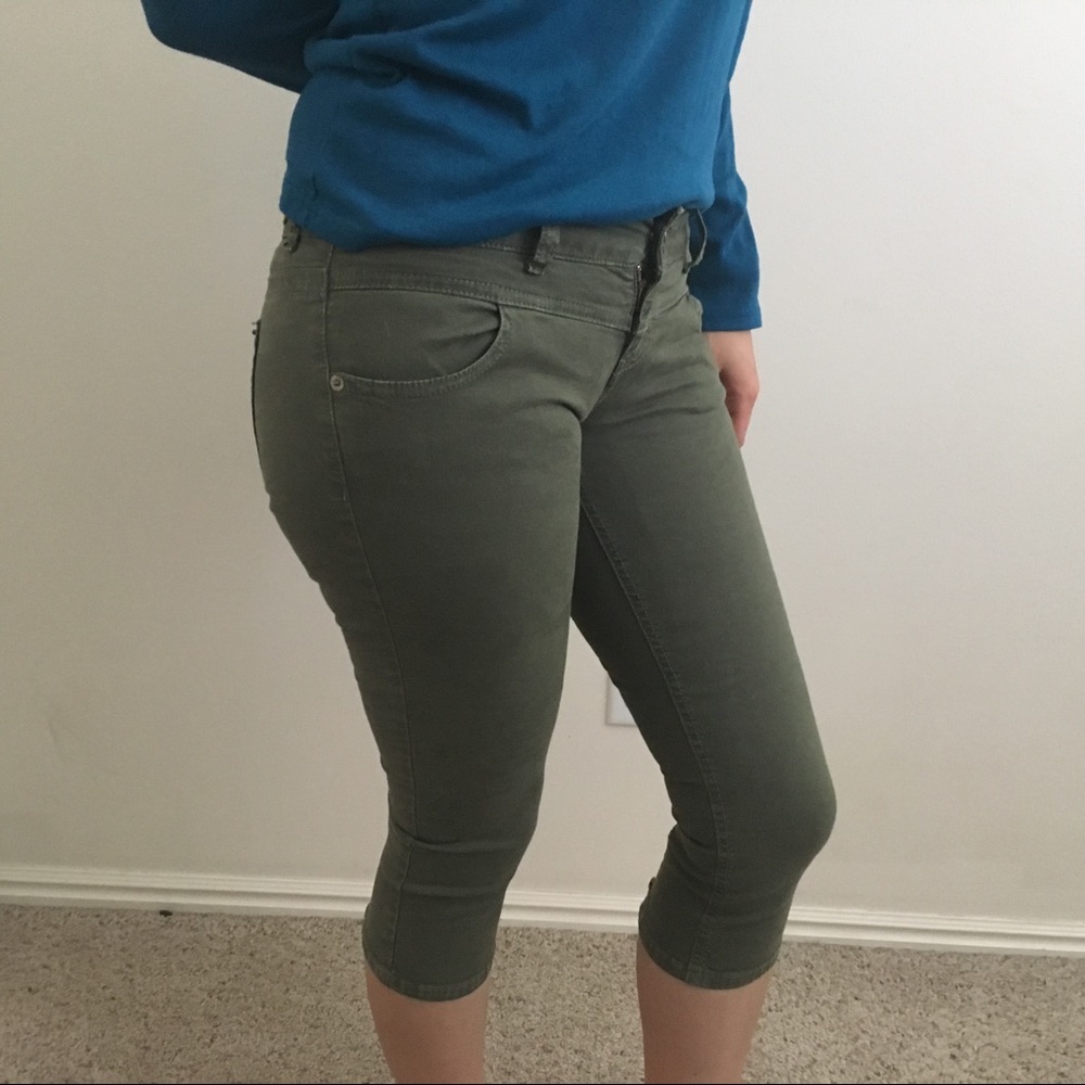 Guess capris
